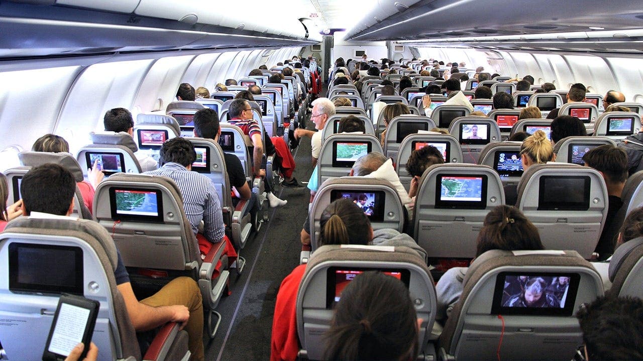 'We're going to die': Passengers recount midair terror before emergency landing