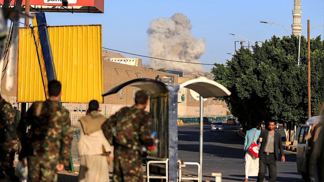 Oil price hikes, Saudi-Houthi strikes carry on amid Trump's midterm pause on Iran war
